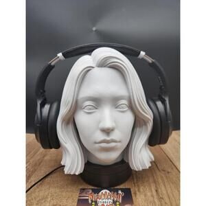 Summer Glau Serenity Headset Holder - River Tam Headphone Stand - Gift for Him
